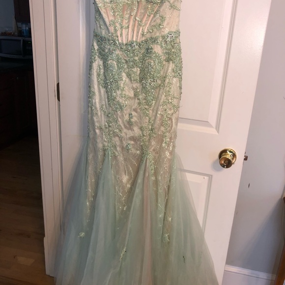 Prom Dress - Picture 3 of 8